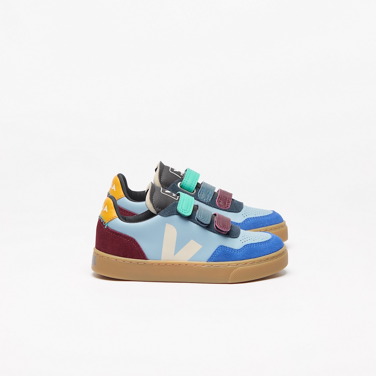 V-90 LEATHER VEJA X MILK STEEL PIERRE